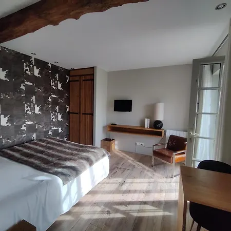 Clos Masure De Campagne Hotel 3*