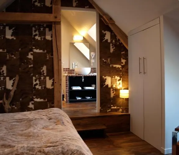 Clos Masure De Campagne Hotel